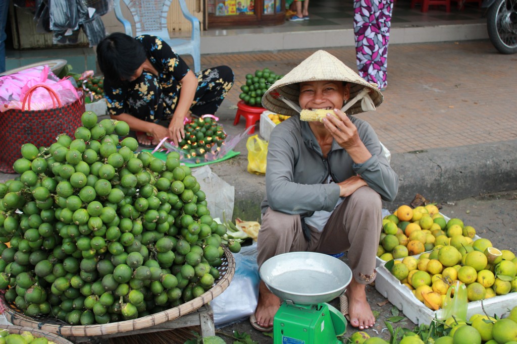 Vietnamese woman in market